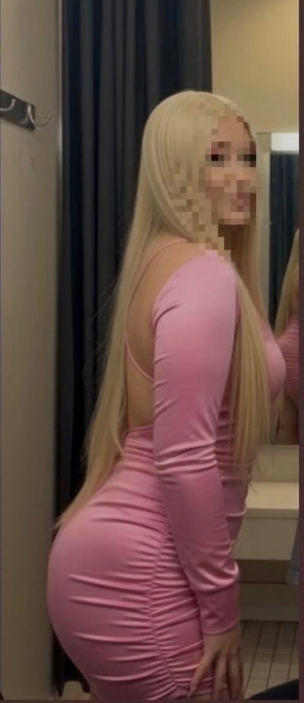 CHLOE COMPLACIENTE Y ATREVIDA PARA ENGREIRTE !!!