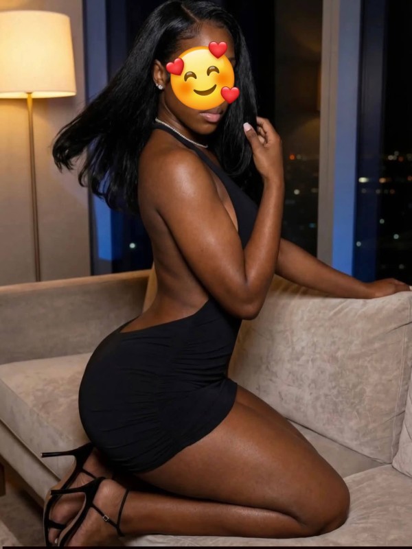 Deseas realizar una buena fiesta con una chica de mente abierta llámame