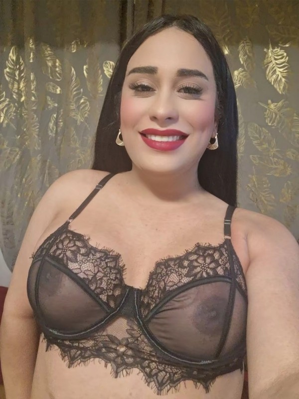 Real trans mulata real ven y me vez si no soy teva