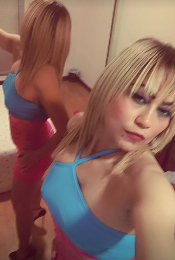 Natalia real hermosa rubia