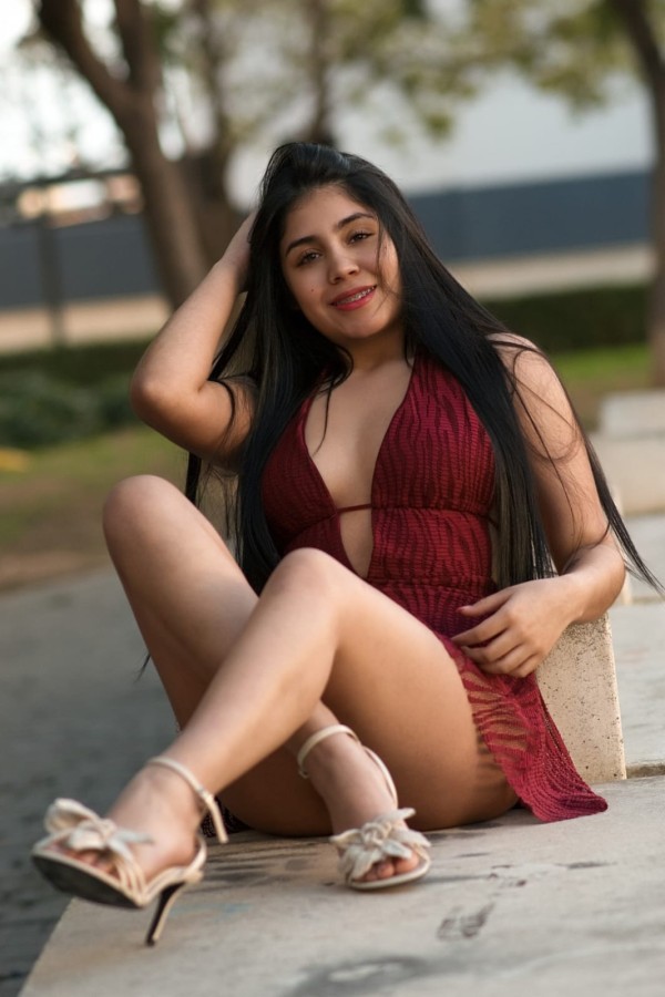 TEEN  19 AÑOS CAMALEONICA PERFECTA ,ME ADAPTO CUALQUIER PLAN SALIDAS 24 H