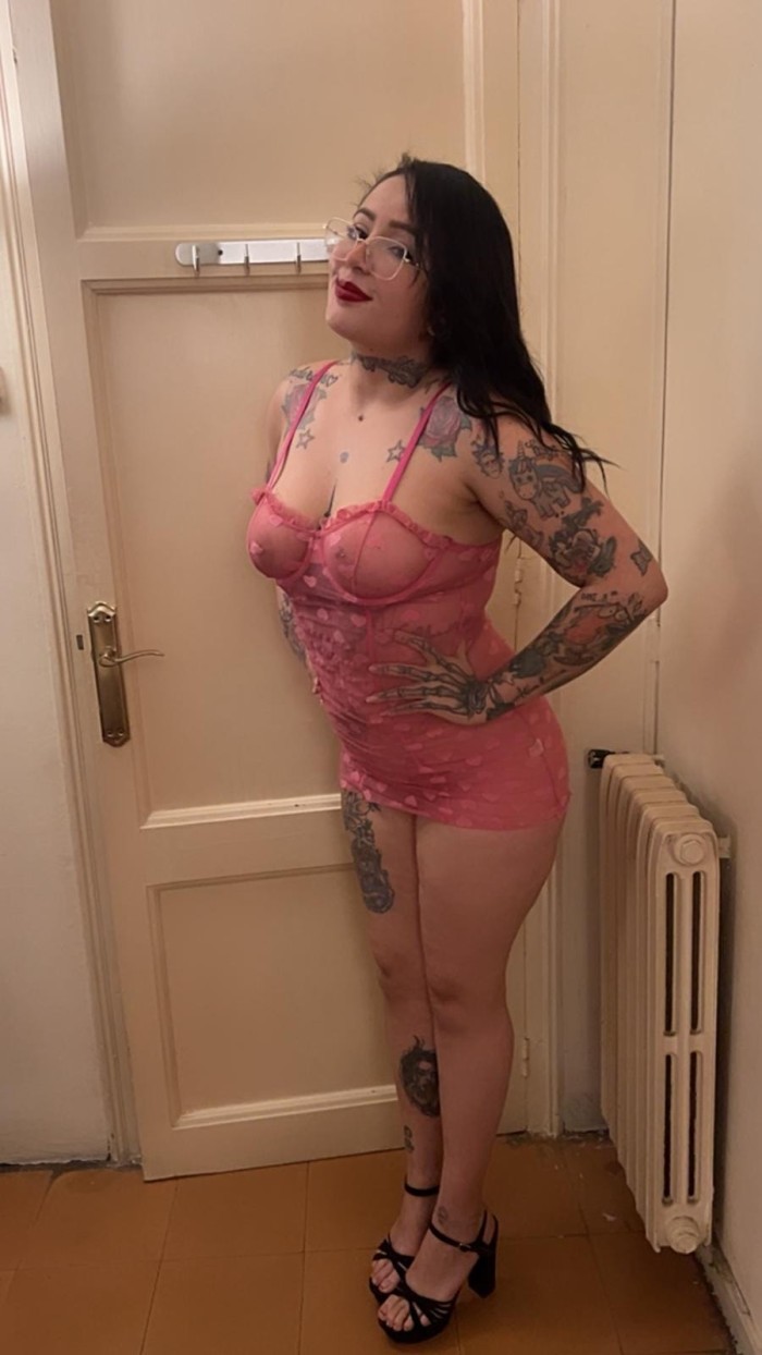 CANDENTE LATINA SEXY Y DIVERTIDA … VIA JULIA