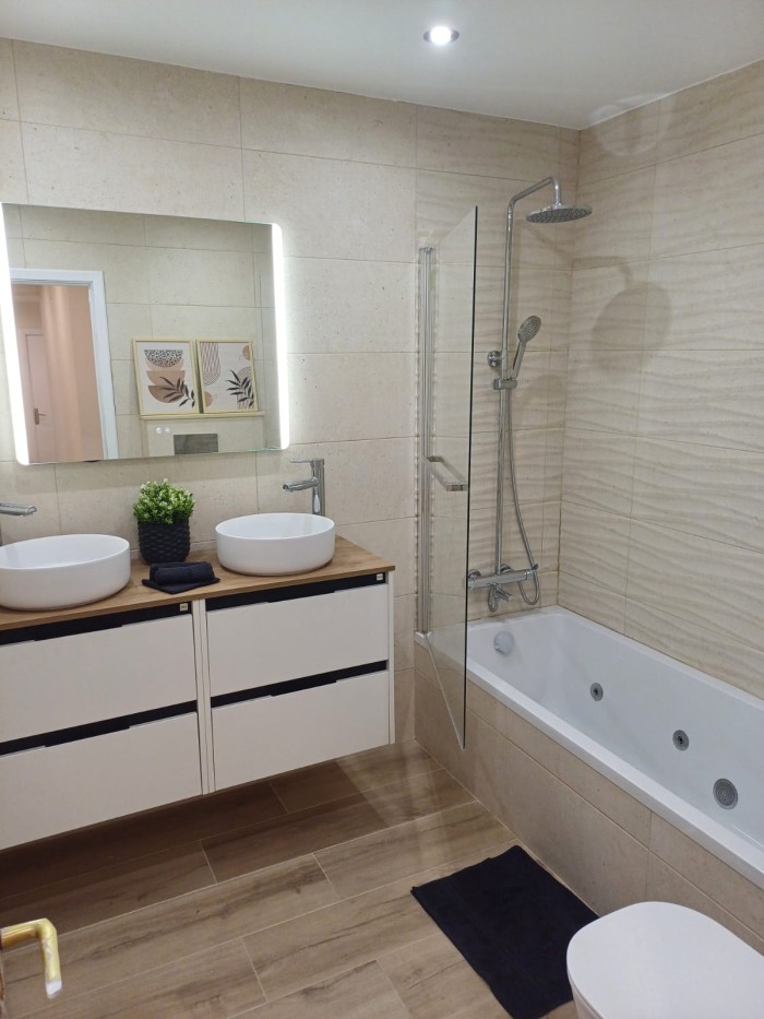 ALQUILER DE HABITACIONES PARA SEÑORITAS PREMIUM