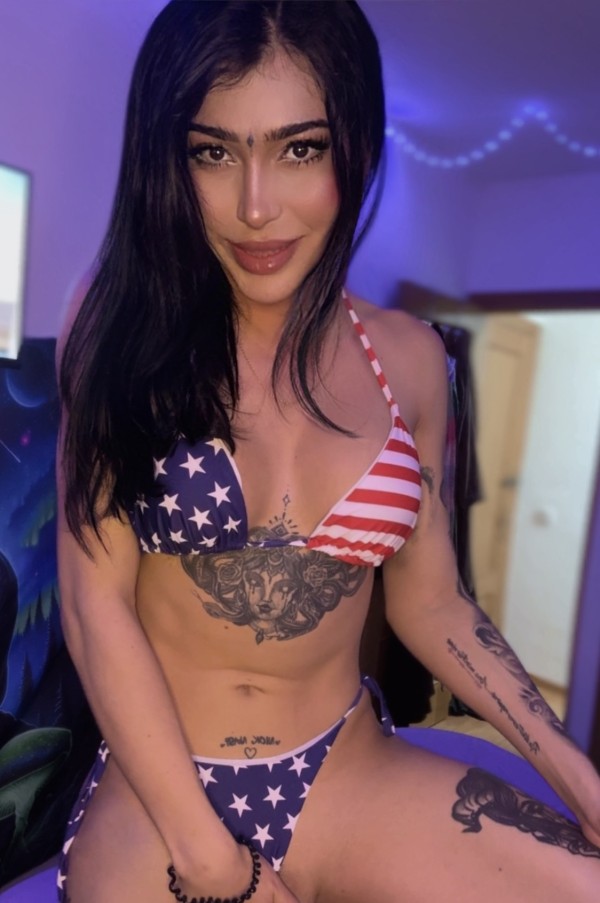 TRANSEXUAL COLOMBIANA SENSUAL XXL