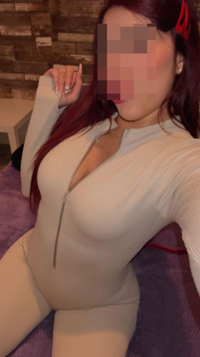 ARDIENTE SENSUAL COMPLACIENTE BOMBA DE SEXO