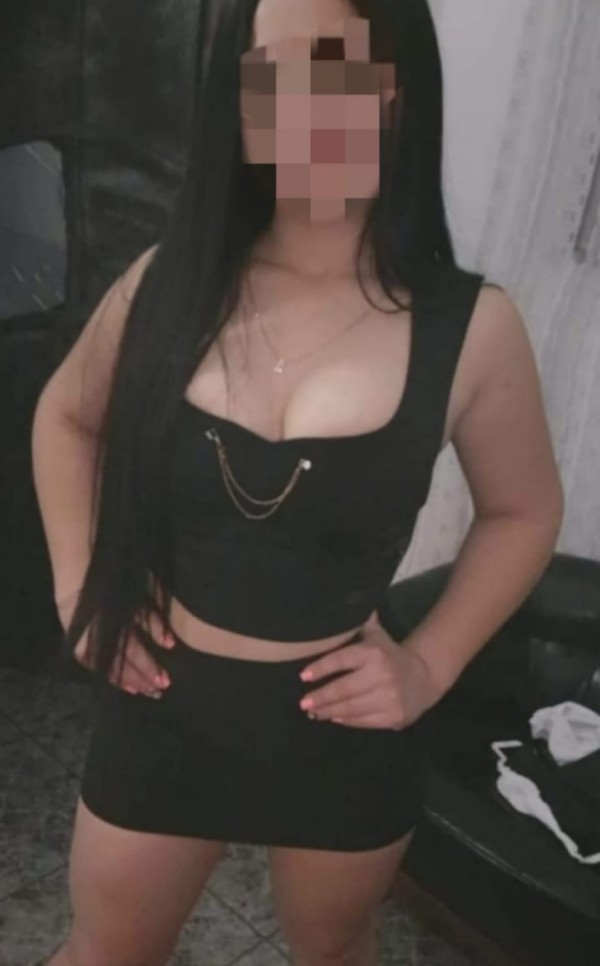 DANIELA ADICCTA AL SEXO Y AL FRANCES NATURAL