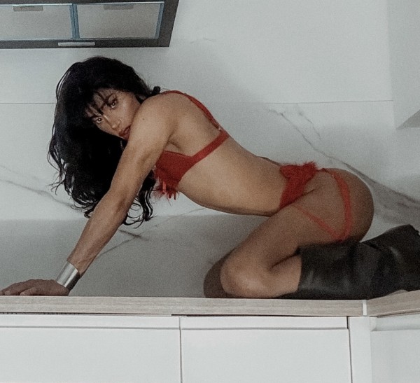 Trans Fiestera en Fuenlabrada, 24hrs entregada complaciente mamada salivada