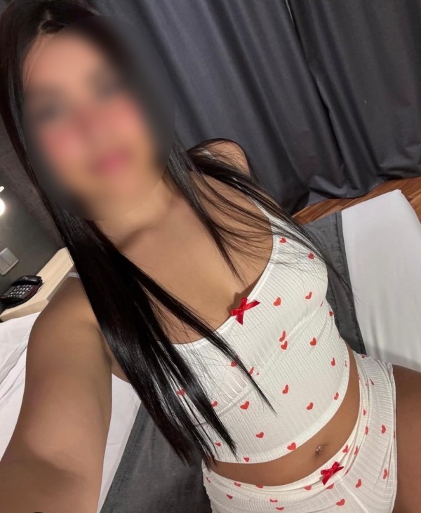 BOMBÓN LATINO CON ENERGÍA ENVOLVENTE 711211805