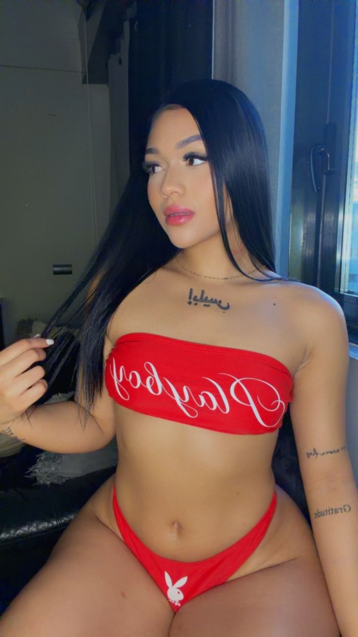 JOVENCITA CACHONDA NUEVA PLAYA LAS AMERICAS