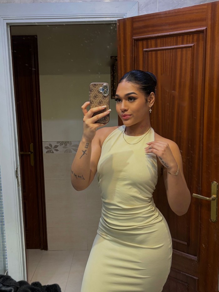 JOVENCITA CACHONDA NUEVA PLAYA LAS AMERICAS