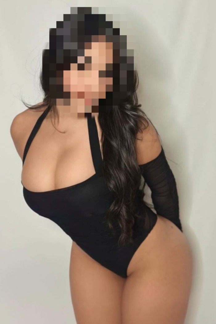 SOFIA JOVENCITA SUPER SERVICIAL EN AMPOSTA