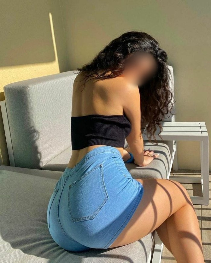 SOFIA JOVENCITA SUPER SERVICIAL  EN AMPOSTA