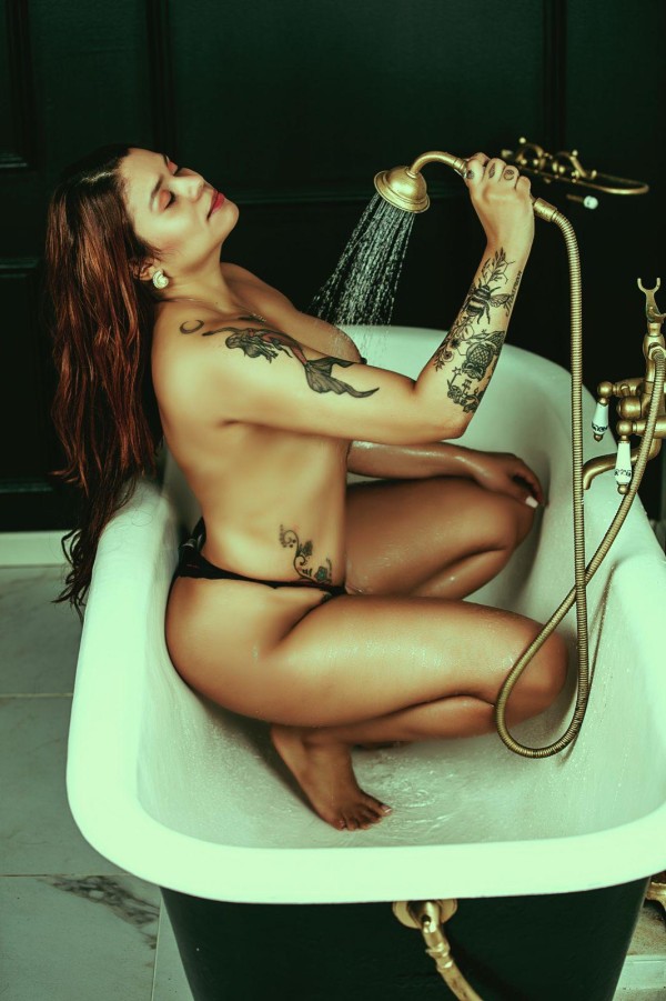 Soy  Eva una joven bella hermosa novedad