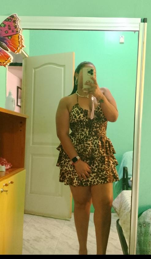 BRENDA CHICA CALIENTE