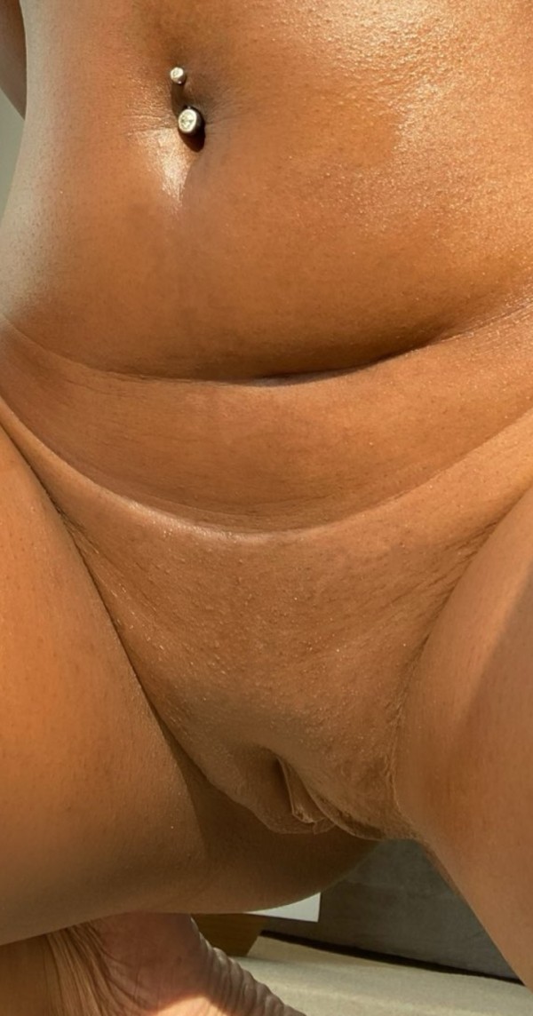 POR PRIMERA VEZ EN TU CIUDAD CACHONDA JUGUETONA Y