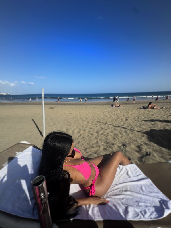 Chiquitita morenita cuerpo natural últimos días en Las Palmas