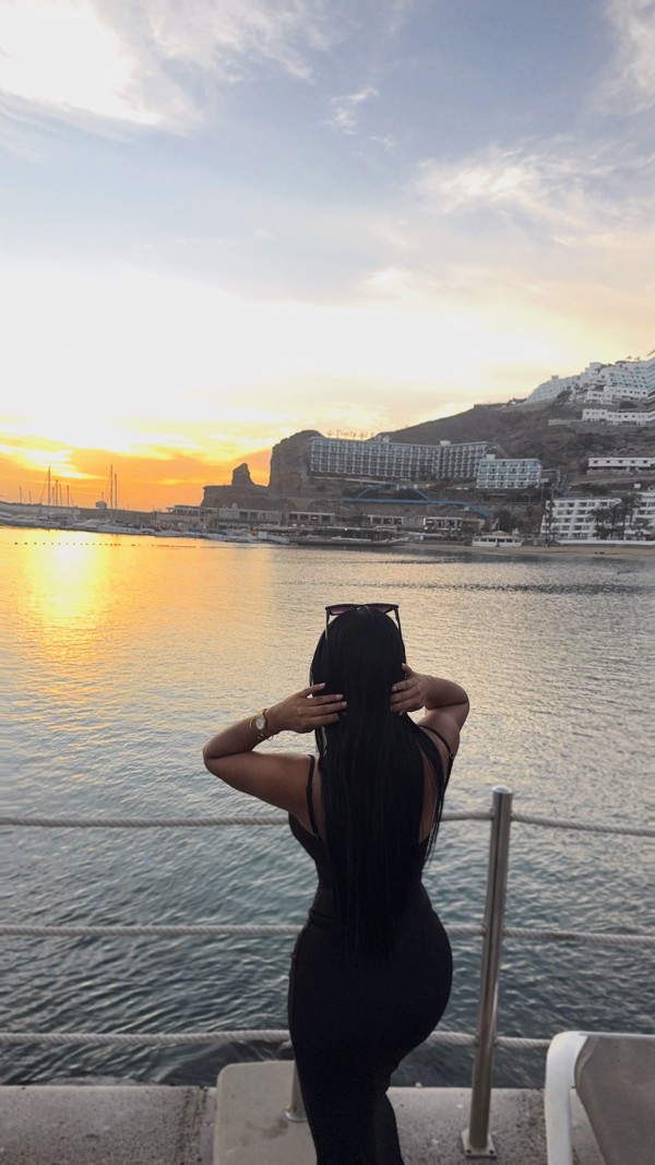 Chiquitita morenita cuerpo natural últimos días en Las Palmas