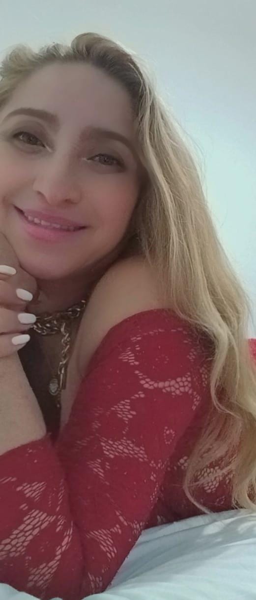 ROSA Y ALIANE, PRECIOSAS CHICAS EN GRANADA