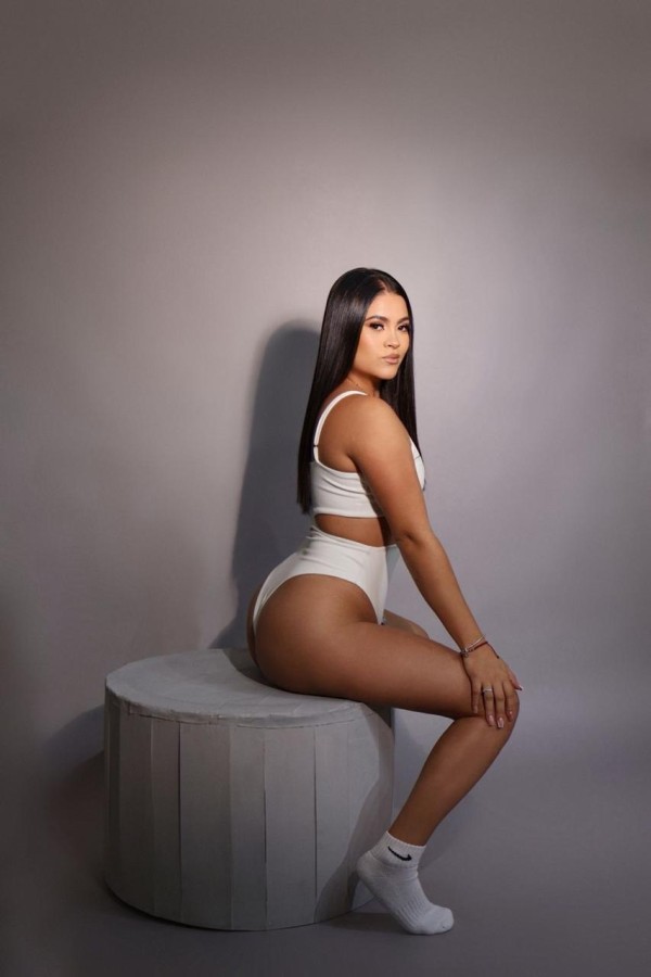 NOVEDAD EN RUBI LATINA SENSUAL CARIÑOSA Y MORBOSA