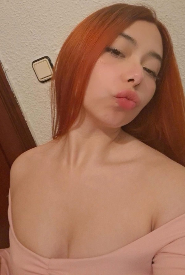 DELICIOSA IMPLICADA CACHONDA DESEOSA DE PLACER