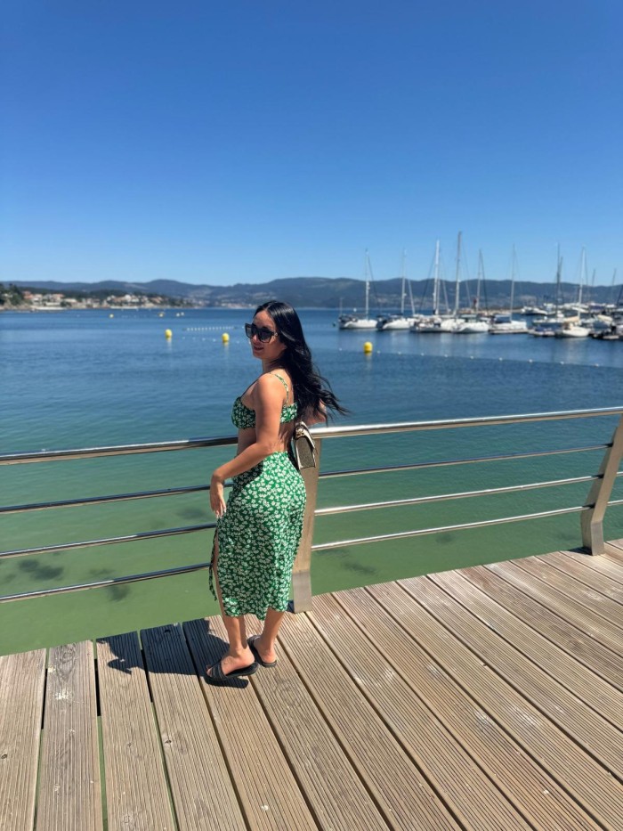 ARDIENTE Y EXHUBERANTE, CANARIA EN TENERIFE SUR