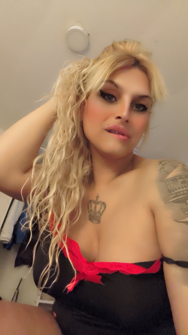 La pequeñita mistress victoria catalana gallega española BDSM ABDL sexo