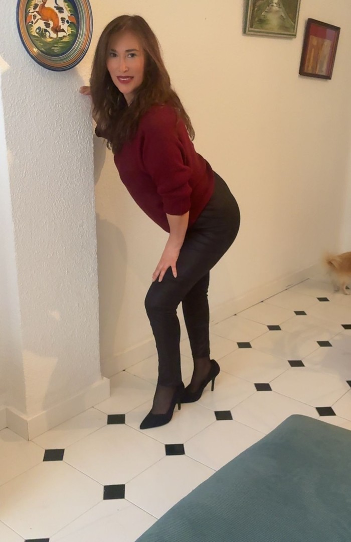 SERE TU PROFESORA 24H ACTIVA PARA TI .. VICIO TOTA