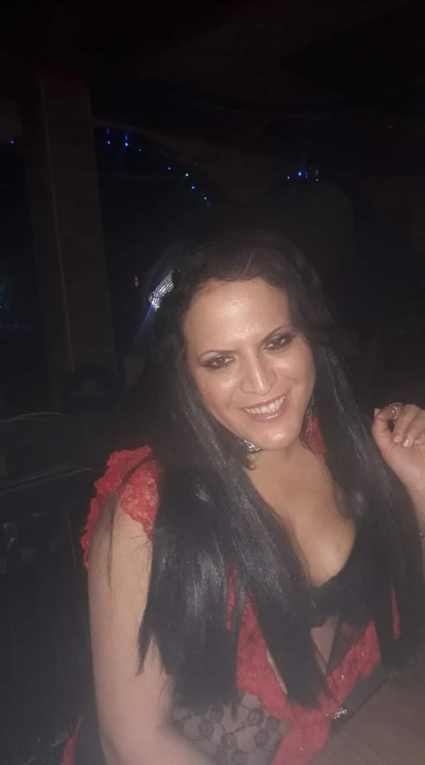 Cubana exótica de sangre caliente adicta al sexo