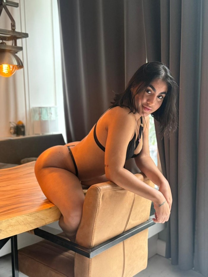 SERE TU MEJOR AMANTE VEN A VIA JULIA