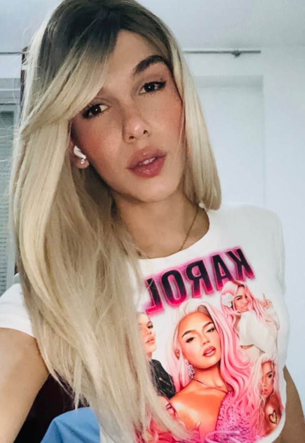 VALERIN RUBIA EXOTICA MUY CALIENTE INOLVIDABLE!