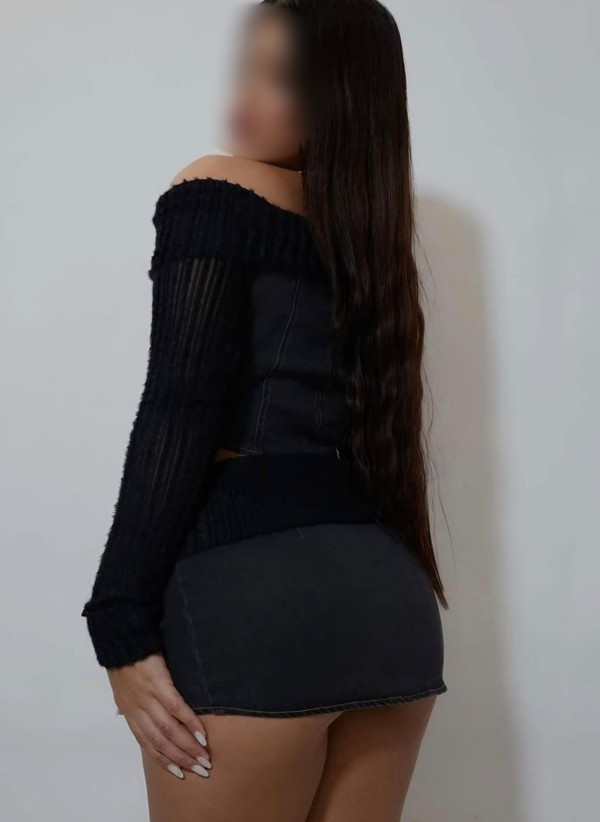 DANIELA COLOMBIANA SUPER CARIÑOSA Y VICOSA FIESTER
