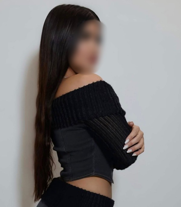 DANIELA COLOMBIANA SUPER CARIÑOSA Y VICOSA FIESTER