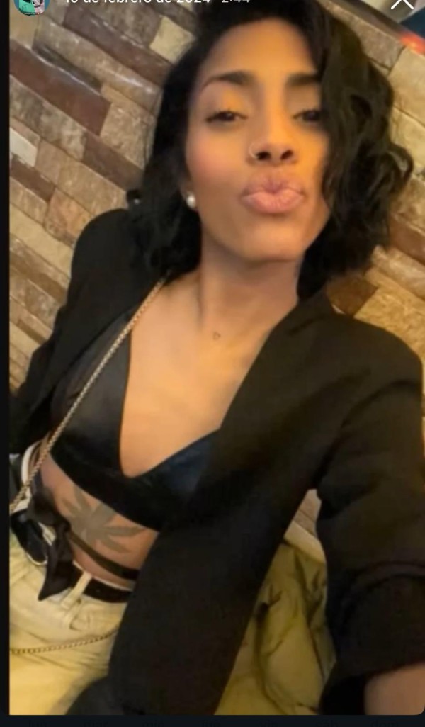 ADARA, JOVEN DELGADITA GUAPÍSIMA DE 24 AÑOS