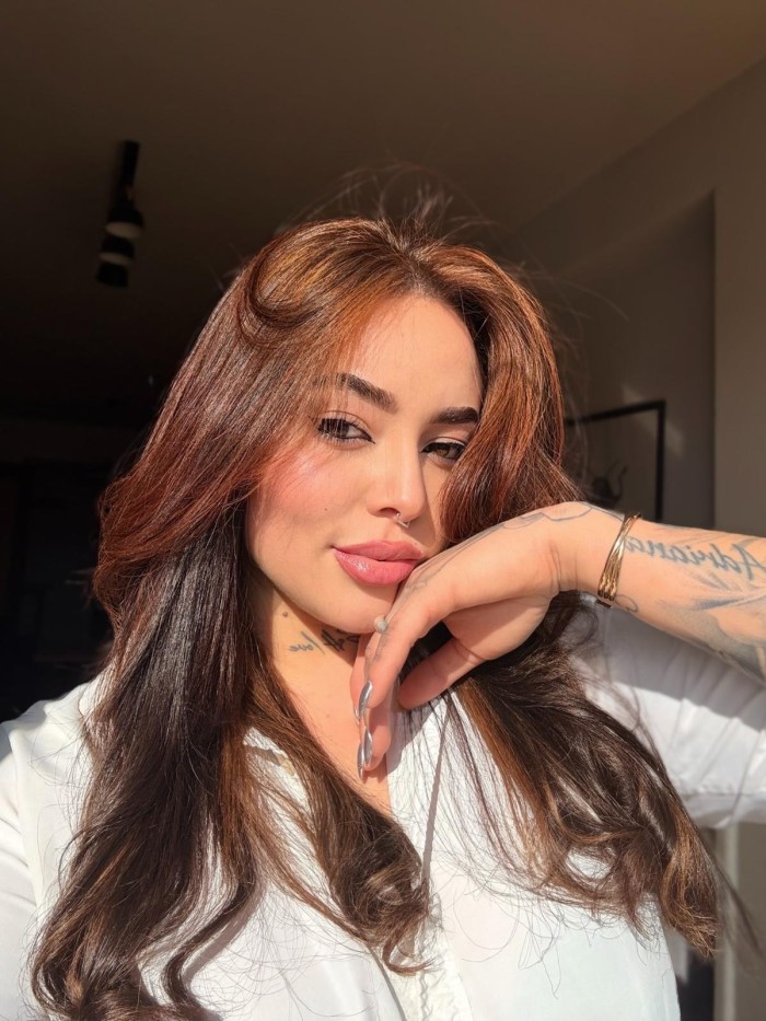 SALOME CHICA ARDIENTE JUGUETONA COMPLACIENTE EN CORUÑA