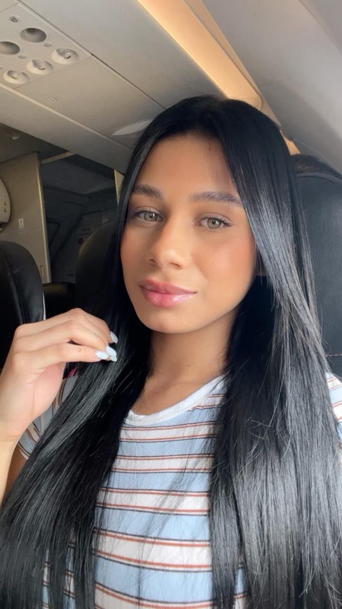 EN MALAGA SENSUAL ARDIENTE FIESTERA MORENAZA