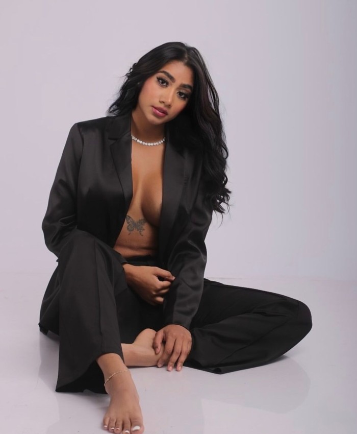 EN MALAGA SENSUAL ARDIENTE FIESTERA CACHONDA