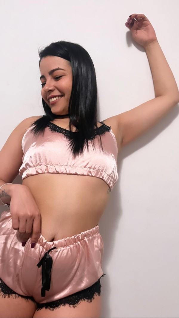 PRECIOSA ESCORT CALIENTE COMPLACIENTE EN OVIEDO