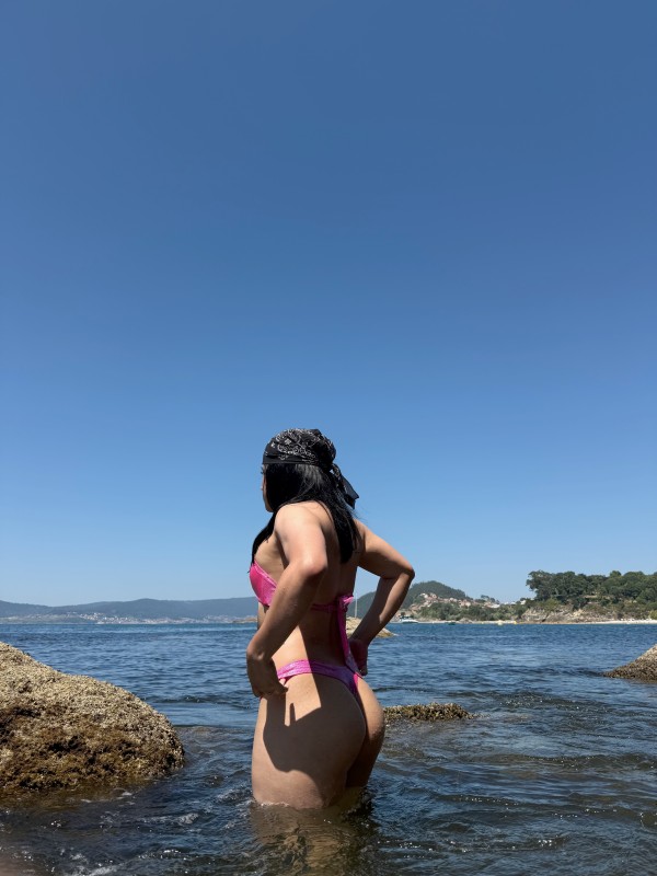 Tu chica trans recién llegada a España Fiestera Fotos 100% real