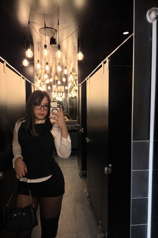 Tu chica trans recién llegada a España Fiestera Fotos 100% real