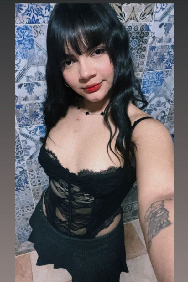 Teen 19 años la reina del grieg0 disponible en mi casa o salidas