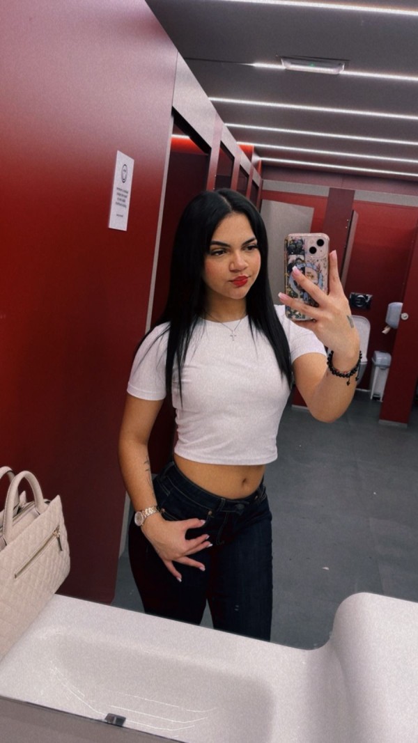 Teen 19 años la reina del grieg0 disponible en mi casa o salidas