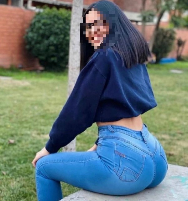 Morenita cachonda Fotos reales