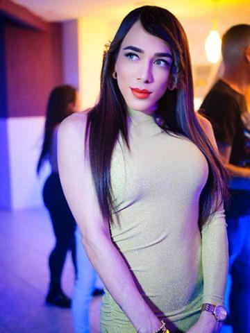 VALENTINA POLLONA SEXY CACHONDA MUY FIESTERA