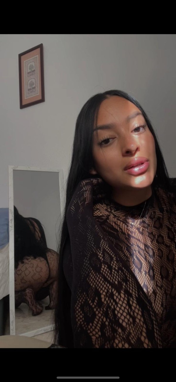 Jovencita atrevida y sensual