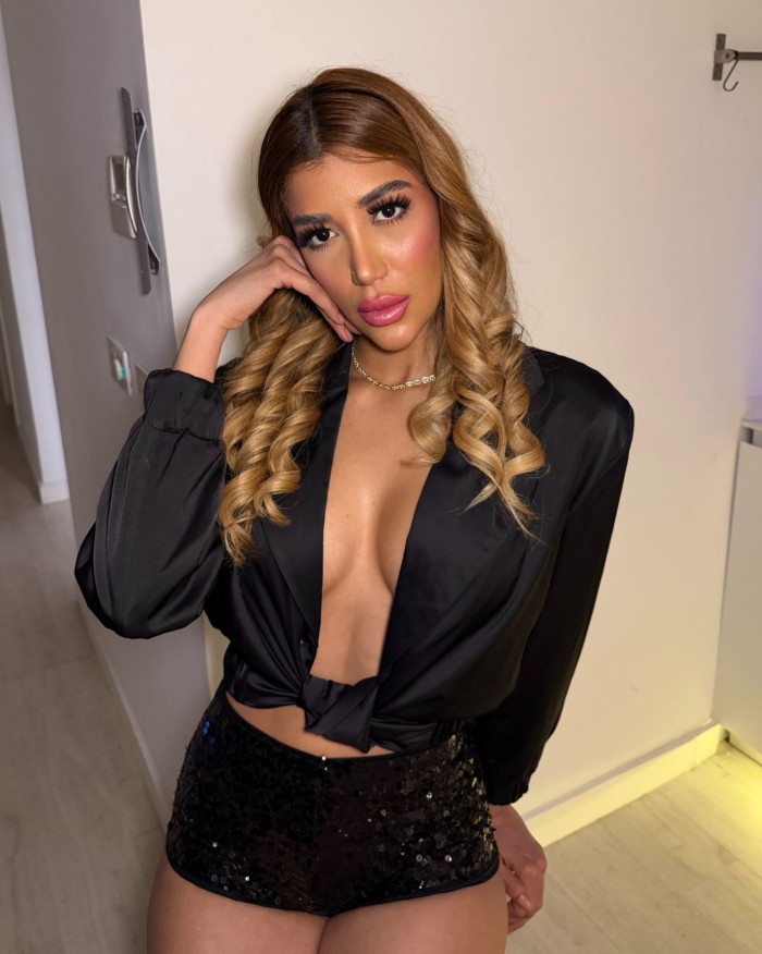 EN MALAGA DE REGRESO ESCORT COLOMBIANA SENSUAL