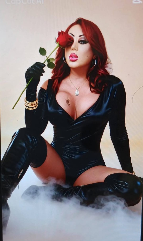 SUPERNOVEDAD.PANAMEÑA.FIESTERA.CAÑERA.POLLONA