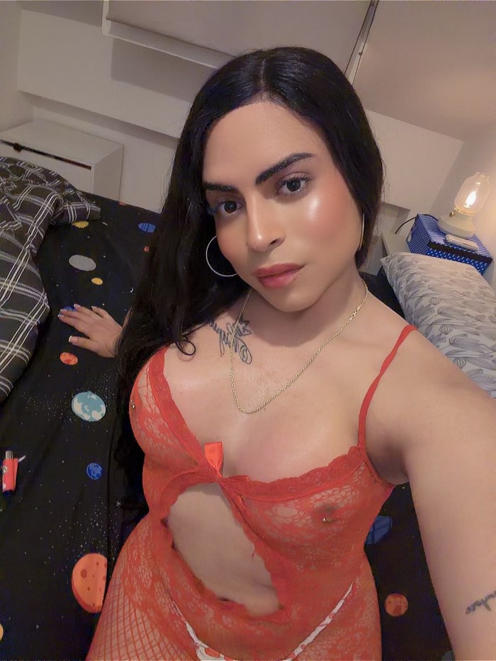 chiquilla golosa y juguetona pack de horas Aranjuez