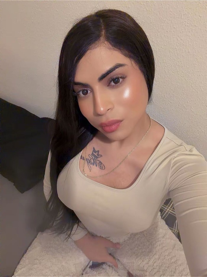 chiquilla golosa y juguetona pack de horas Aranjuez