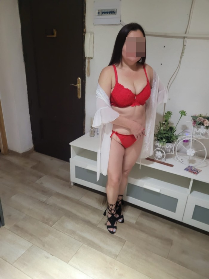 GRIEGO DELICIOSO MADURITA ENCANTADORA EN TALAVERA