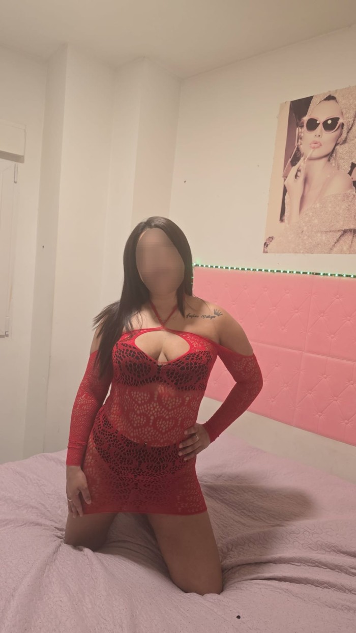 PAOLA, VENEZOLANA JUGUETONA